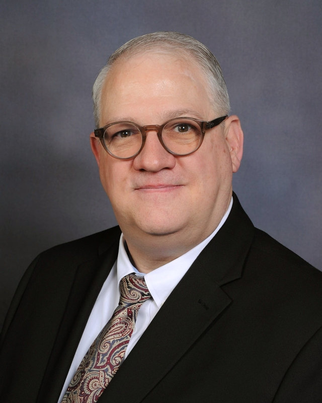 Dr. Tom Vineyard